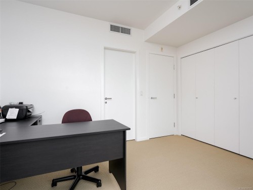 206-100 Saghalie Rd, Victoria, BC - Indoor Photo Showing Office