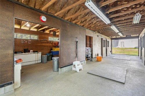 2120 Huddington Rd, Nanaimo, BC 