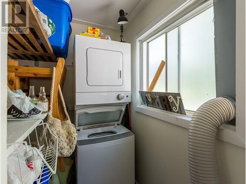 6342 6 Highway, Lavington, BC - Indoor Photo Showing Laundry Room