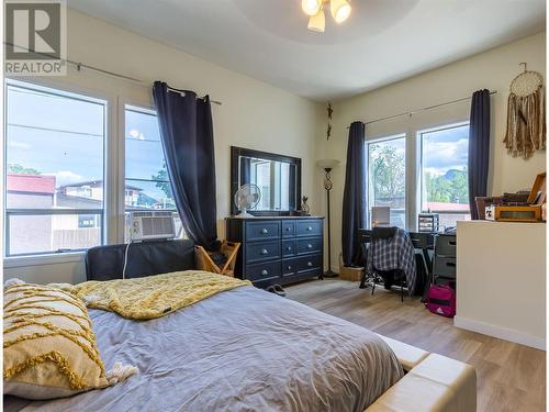 6342 6 Highway, Lavington, BC 