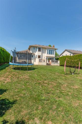 2529 Thacker Drive, West Kelowna, BC - Outdoor