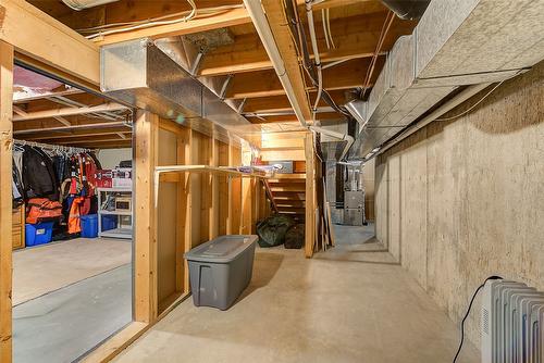 2529 Thacker Drive, West Kelowna, BC - Indoor Photo Showing Basement