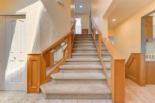 2529 Thacker Drive, West Kelowna, BC - Indoor Photo Showing Other Room