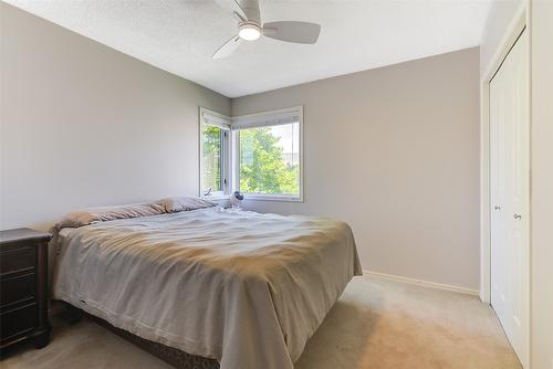 2529 Thacker Drive, West Kelowna, BC - Indoor Photo Showing Bedroom