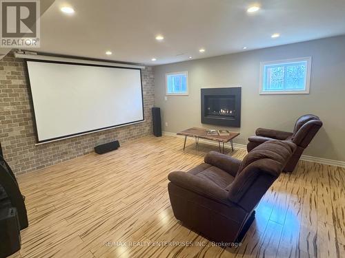 2429 Whitehorn Drive, Burlington, ON - Indoor