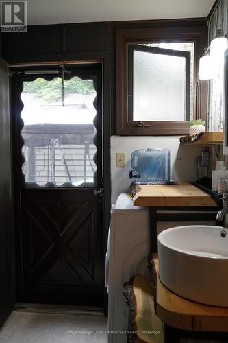 1173 Lake Of Two Rivers, South Algonquin, ON - Indoor