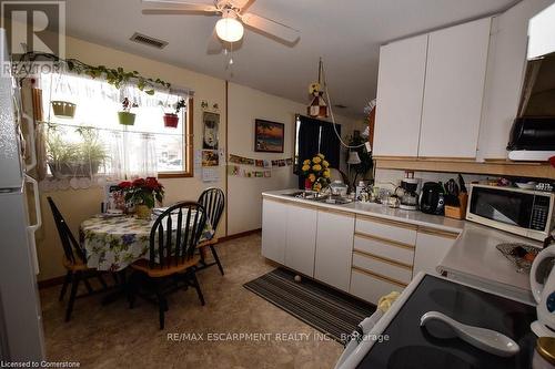 Kitchen 2 - 120 Parkdale Avenue N, Hamilton, ON - Indoor