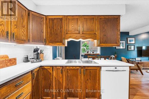 57 Kensington Crescent, Belleville (Belleville Ward), ON - Indoor Photo Showing Kitchen With Double Sink