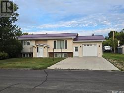 215 Heward STREET  Stoughton, SK S0G 4T0