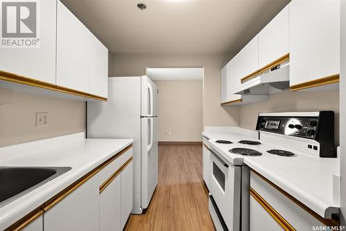 408 3225 13Th Avenue, Regina, SK - Indoor Photo Showing Kitchen