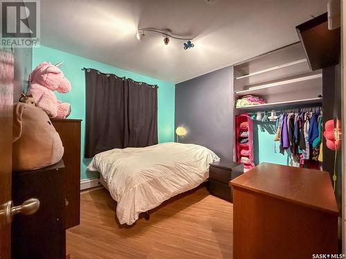 223 2Nd Avenue E, Frontier, SK - Indoor Photo Showing Bedroom