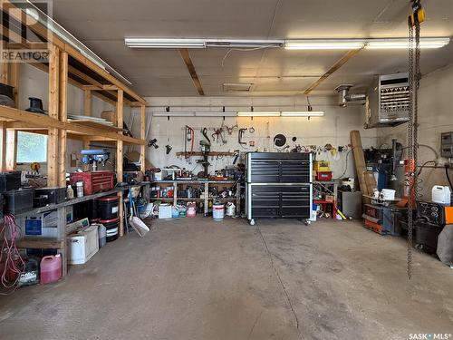 223 2Nd Avenue E, Frontier, SK - Indoor Photo Showing Garage