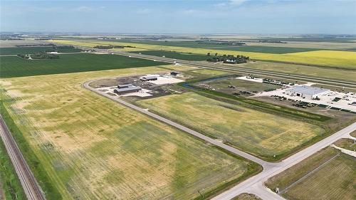 9 Poplar Bluff Road, Portage La Prairie Rm, MB 