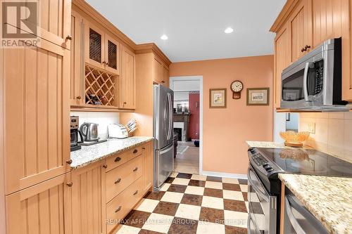 1626 Grant Avenue, Cornwall, ON - Indoor Photo Showing Kitchen