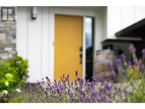 4265 Lakeshore Road, Kelowna, BC - 