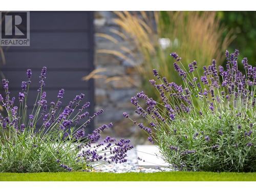 4265 Lakeshore Road, Kelowna, BC - Outdoor