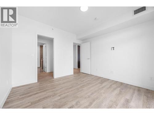 238 Leon Avenue Unit# 1808, Kelowna, BC - Indoor Photo Showing Other Room