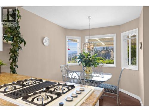 3786 Inglis Place, Peachland, BC - Indoor Photo Showing Dining Room