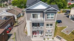 17 MOORE STREET  Carleton Place, ON K7C 2R4