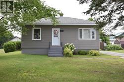 27 Queen AVE  Blind River, ON P0R 1B0