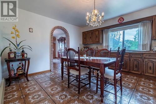 32 Gaspare Drive, Port Colborne (Sugarloaf), ON - Indoor Photo Showing Dining Room