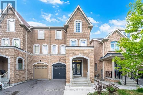 28 SUSSEXVALE DRIVE  Brampton, ON L6R 3S1