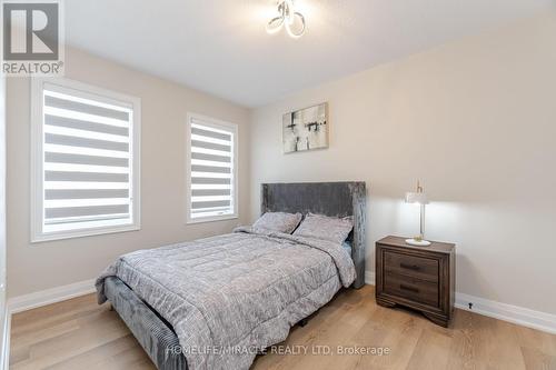 28 Sussexvale Drive, Brampton, ON - Indoor Photo Showing Bedroom