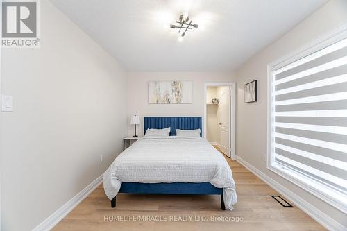 28 Sussexvale Drive, Brampton, ON - Indoor Photo Showing Bedroom