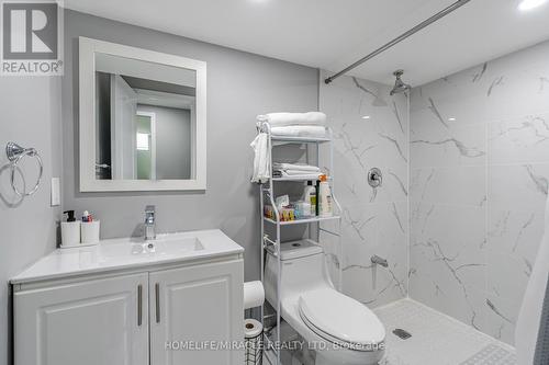 28 Sussexvale Drive, Brampton, ON - Indoor Photo Showing Bathroom