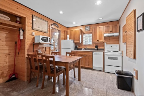 277 Boardwalk Blvd, Ucluelet, BC 