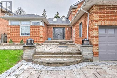2 LONSDALE COURT , Markham, Ontario L3R 7T6 2