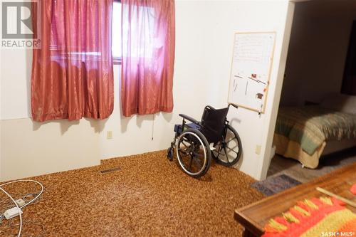 235 King Street, Coronach, SK - Indoor Photo Showing Bedroom