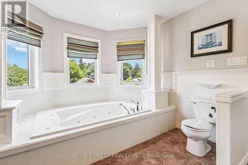 139 Prince Street, Middlesex Centre (Komoka), ON - Indoor Photo Showing Bathroom