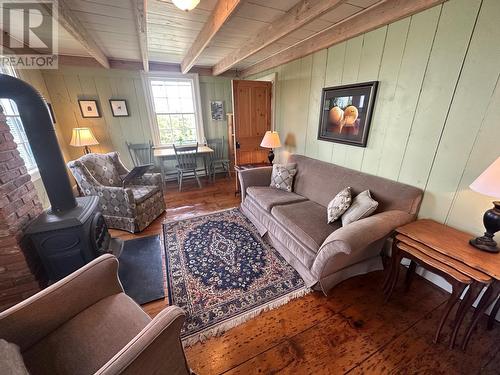 19 West Street, Trinity, NL - Indoor Photo Showing Living Room