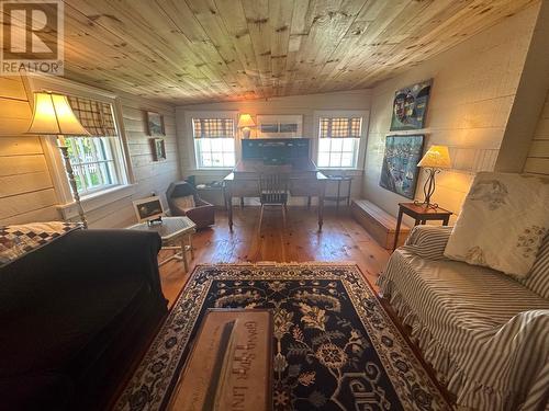 19 West Street, Trinity, NL - Indoor