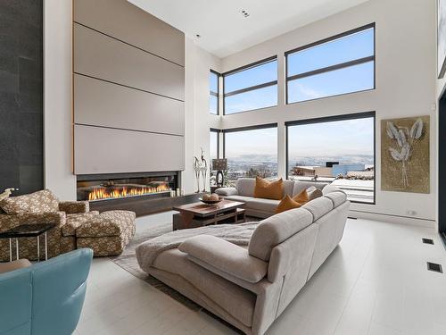 722 Highpointe Place, Kelowna, BC - Indoor Photo Showing Living Room With Fireplace