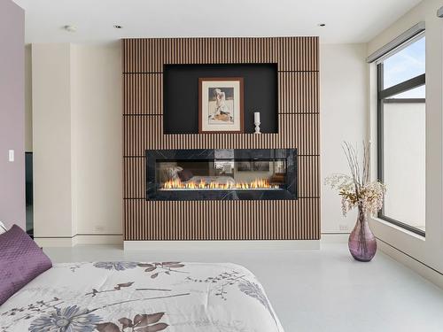722 Highpointe Place, Kelowna, BC - Indoor Photo Showing Bedroom