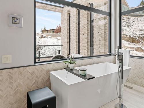 722 Highpointe Place, Kelowna, BC - Indoor