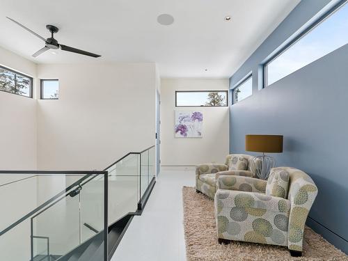 722 Highpointe Place, Kelowna, BC - Indoor Photo Showing Other Room