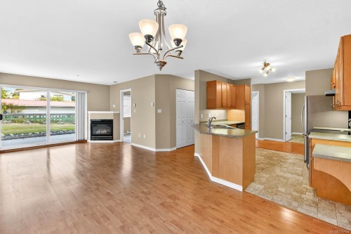 108-2825 3Rd Ave, Port Alberni, BC - Indoor With Fireplace