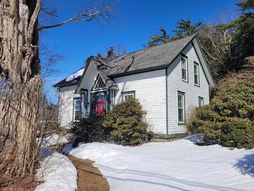 221 Highway 8, Milton, NS 