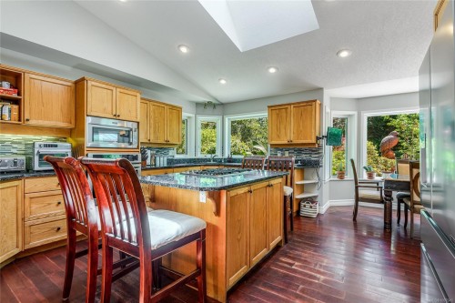 1185 Merecroft Rd, Campbell River, BC 