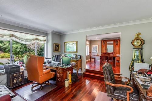 1185 Merecroft Rd, Campbell River, BC 