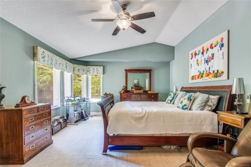 1185 Merecroft Rd, Campbell River, BC 