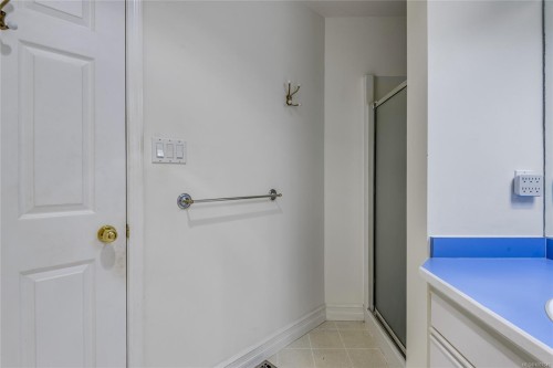 1185 Merecroft Rd, Campbell River, BC 