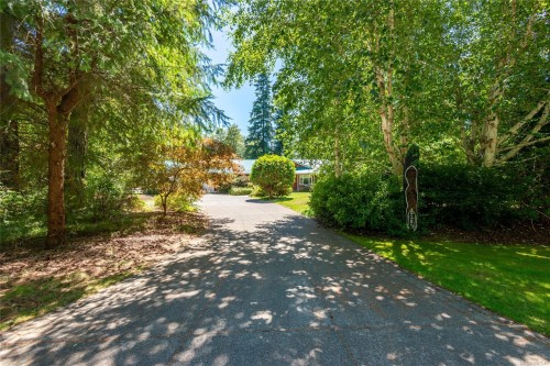 1185 Merecroft Rd, Campbell River, BC 
