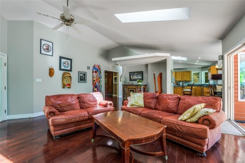 1185 Merecroft Rd, Campbell River, BC 