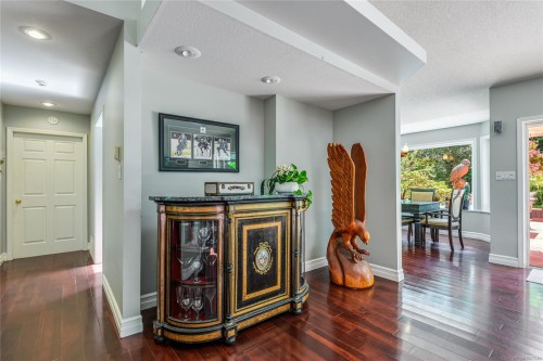 1185 Merecroft Rd, Campbell River, BC 