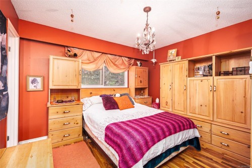 540 Macmillan Dr, Sayward, BC 