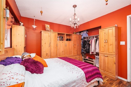 540 Macmillan Dr, Sayward, BC 